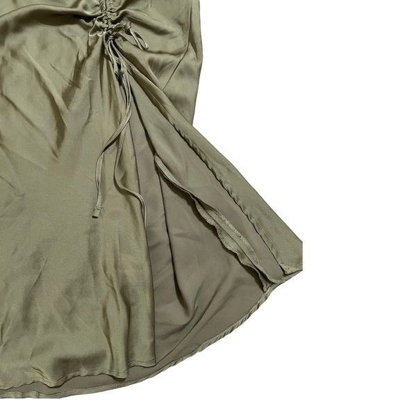 🚫Ruched Drawstring Satin Skirt🚫SOLD🚫 - Picture 4 of 4
